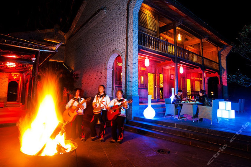 體驗騰越文化、和順文化 云南騰沖和順總兵府溫泉度假酒店