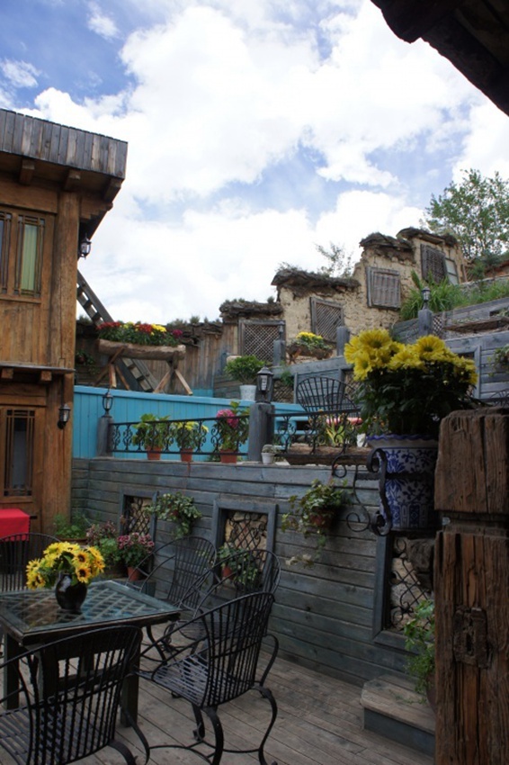 圣地氣息 云南香格里拉花間堂圣地藝術空間